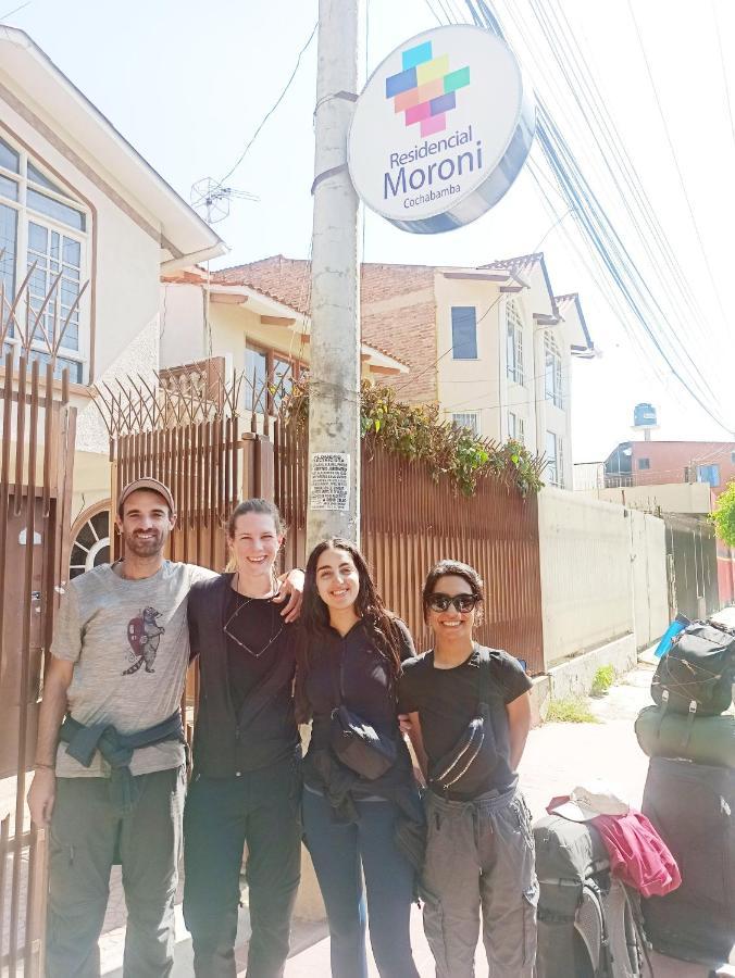 Residencial Moroni - Alojamiento En Cochabamba Bed and Breakfast Eksteriør billede
