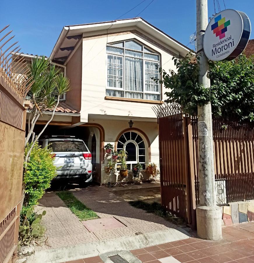 Residencial Moroni - Alojamiento En Cochabamba Bed and Breakfast Eksteriør billede