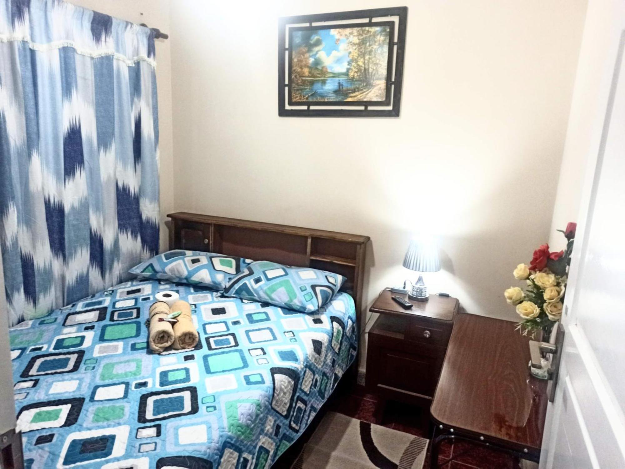 Residencial Moroni - Alojamiento En Cochabamba Bed and Breakfast Eksteriør billede