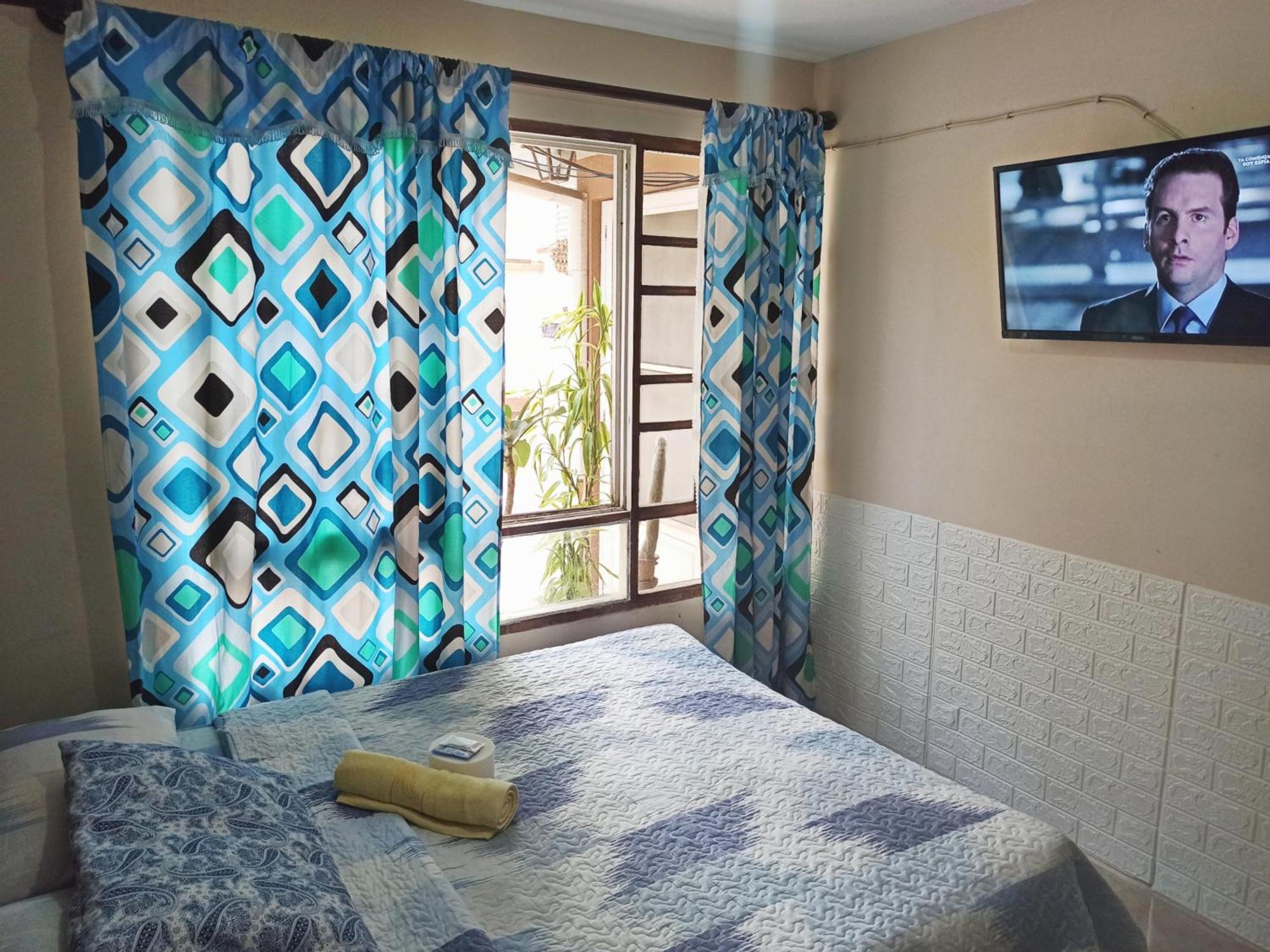 Residencial Moroni - Alojamiento En Cochabamba Bed and Breakfast Eksteriør billede